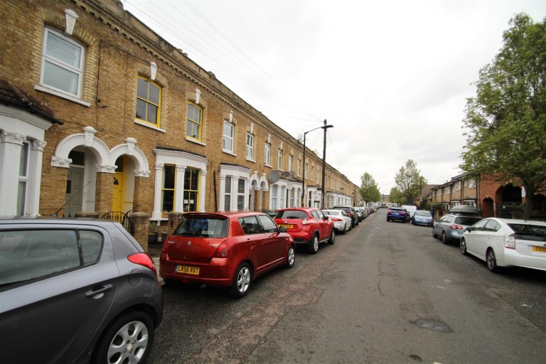 Marmont Road, London