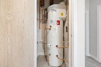 Portelet Road, London