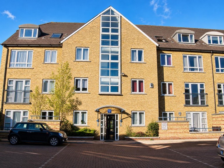 St Marys Court, Bow