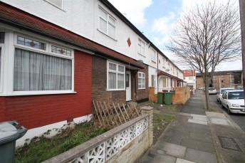 Leighton Avenue, London